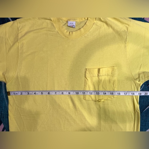 Vintage BVD Single Stitch Blank Plain Basic Crewneck Pocket Tshirt - Picture 7 of 9